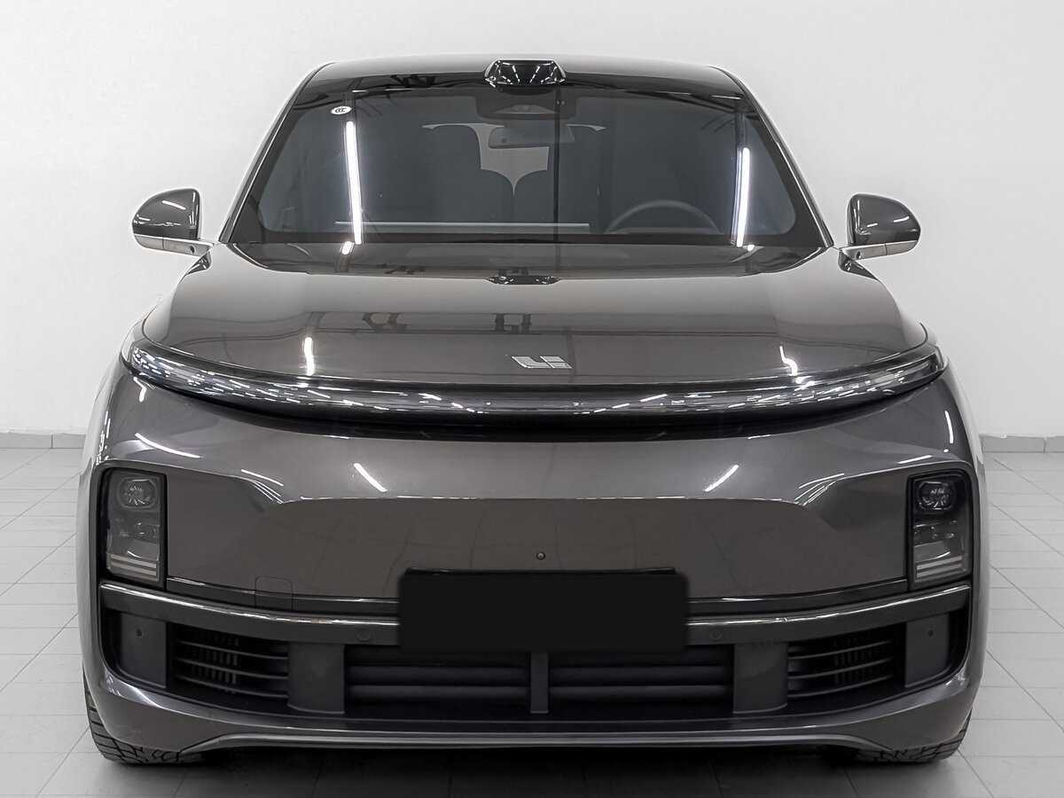 LiXiang L9 с пробегом — 2023 год. Фото: #1