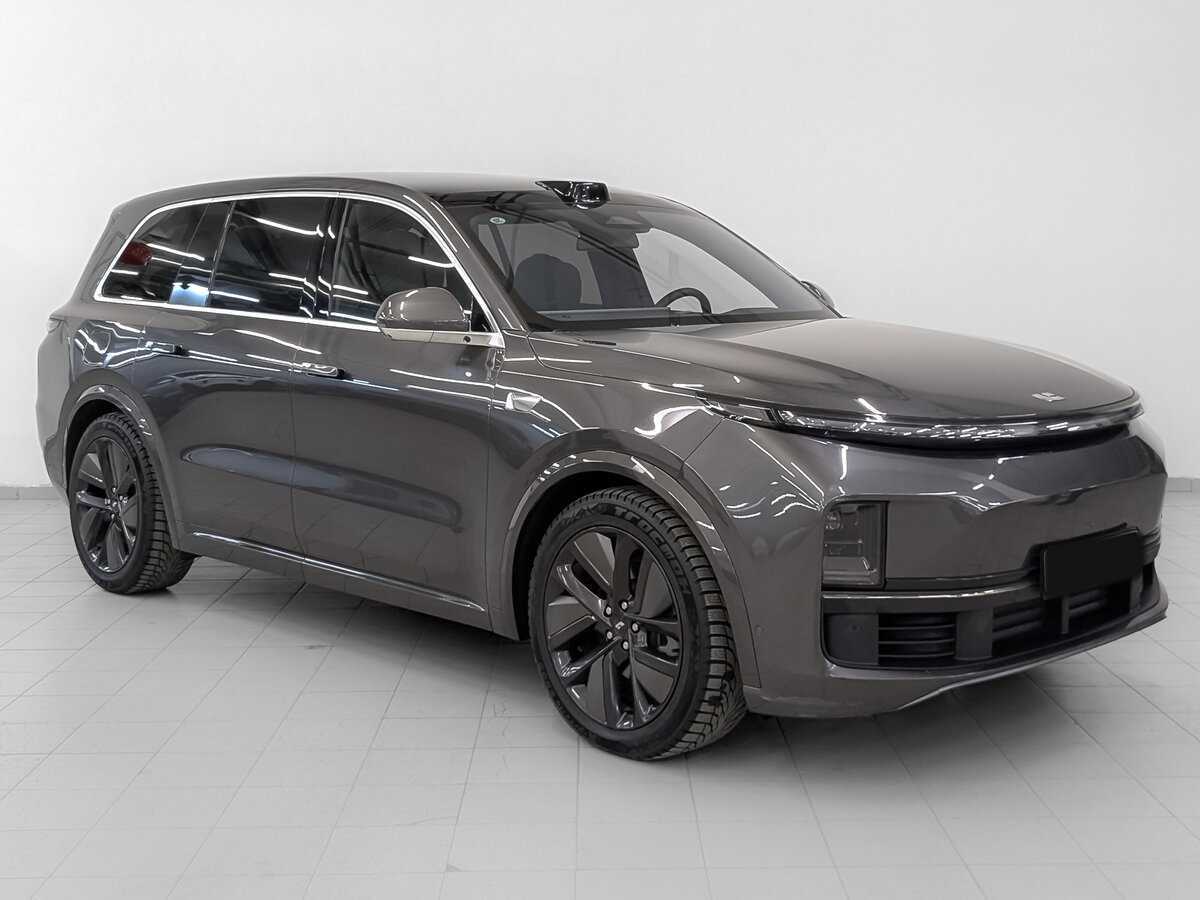 LiXiang L9 с пробегом — 2023 год. Фото: #2