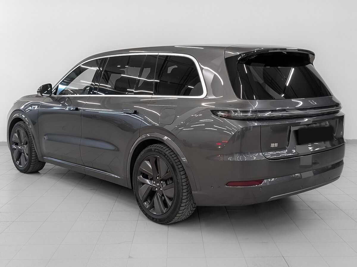 LiXiang L9 с пробегом — 2023 год. Фото: #6