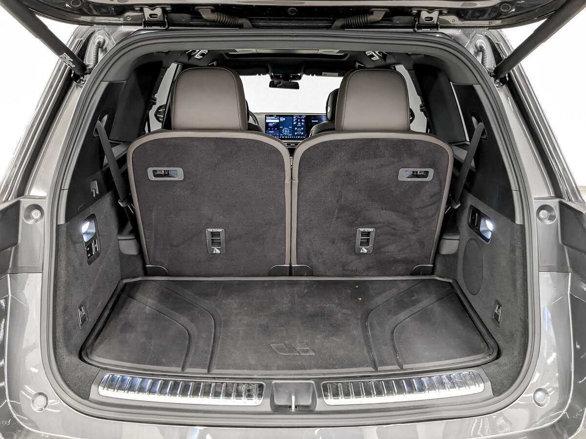 LiXiang L9 с пробегом — 2023 год. Фото: #9