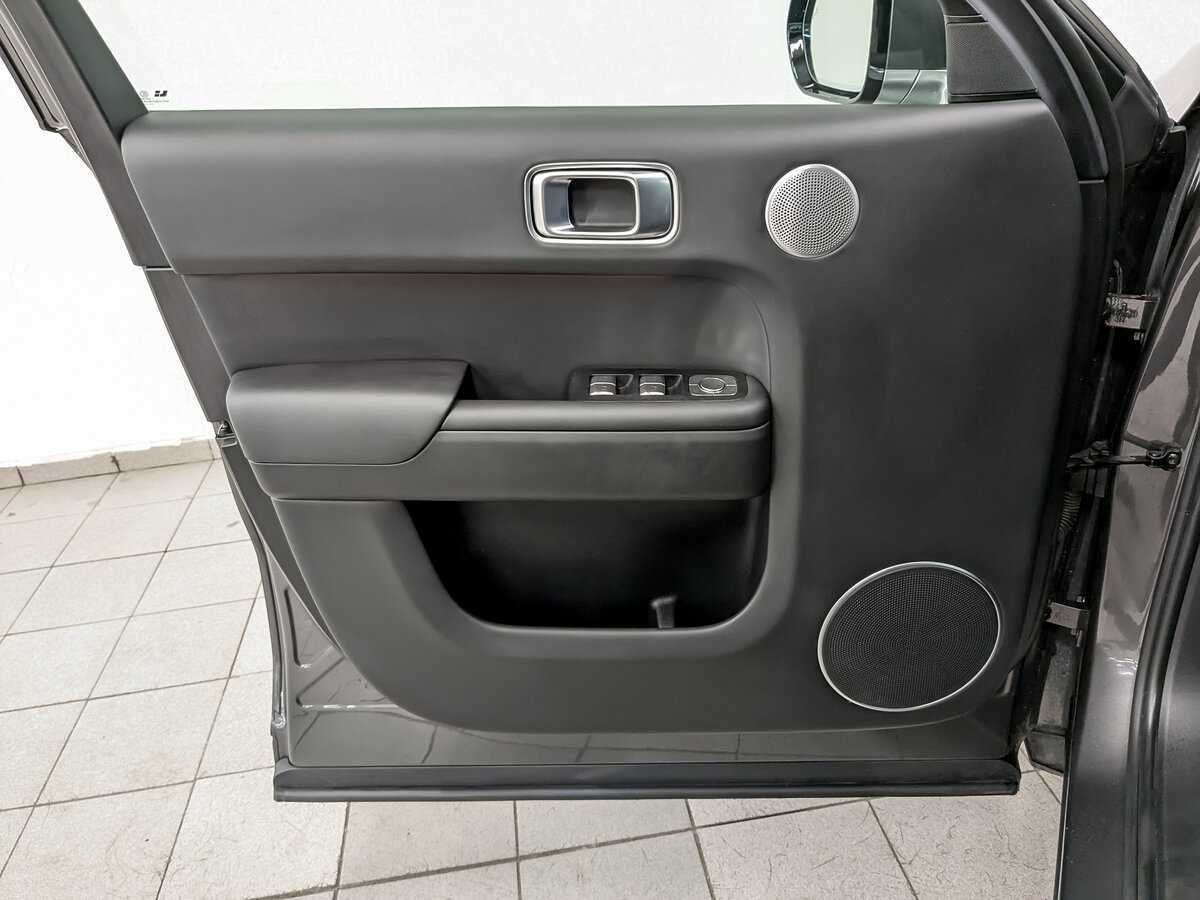 LiXiang L9 с пробегом — 2023 год. Фото: #18