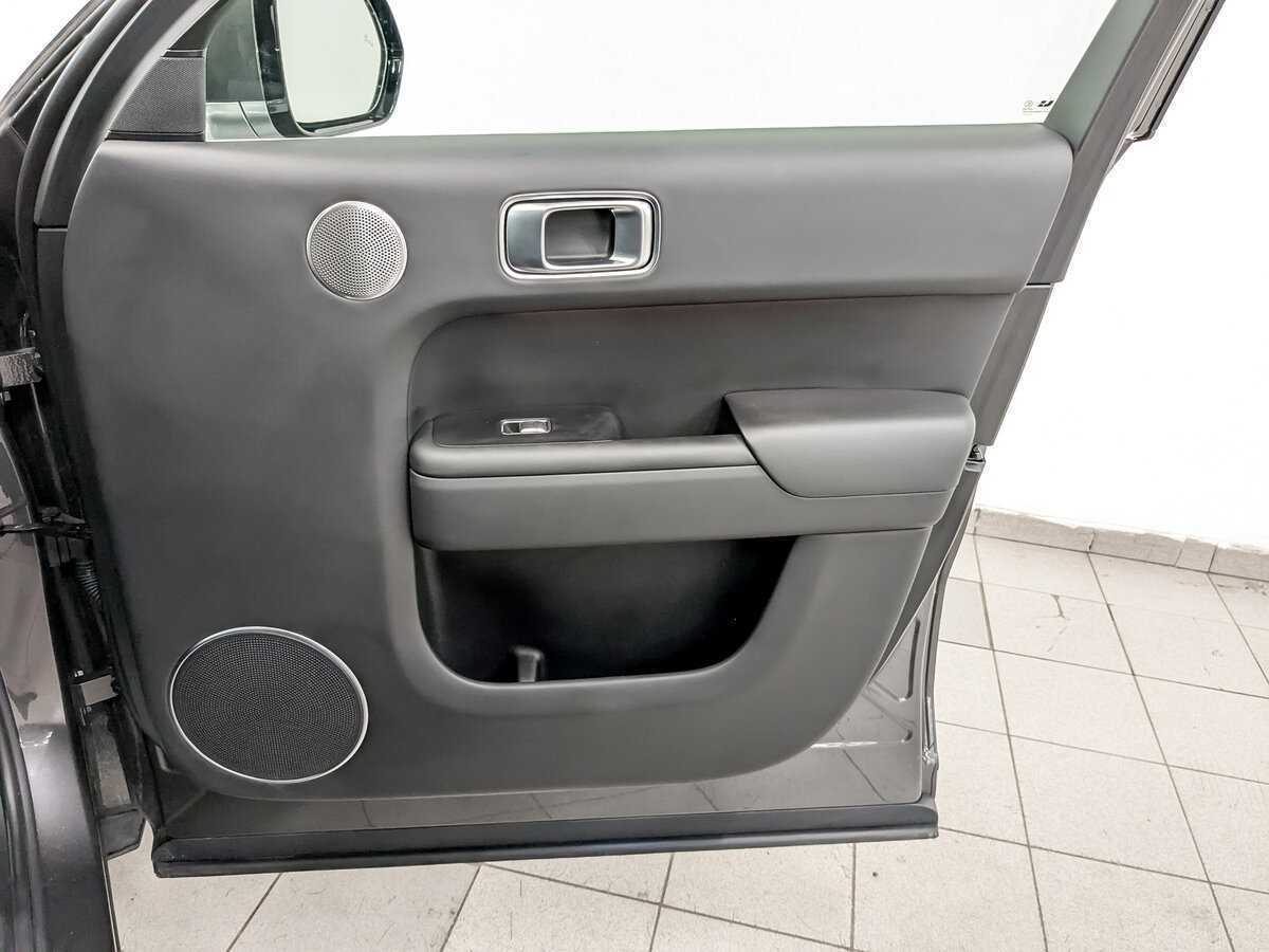 LiXiang L9 с пробегом — 2023 год. Фото: #25