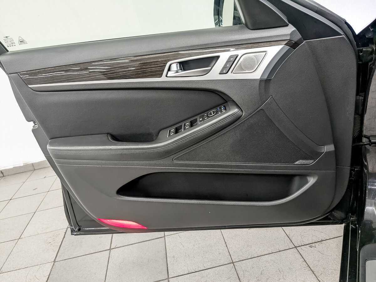 Genesis G80 с пробегом — 2019 год. Фото: #18