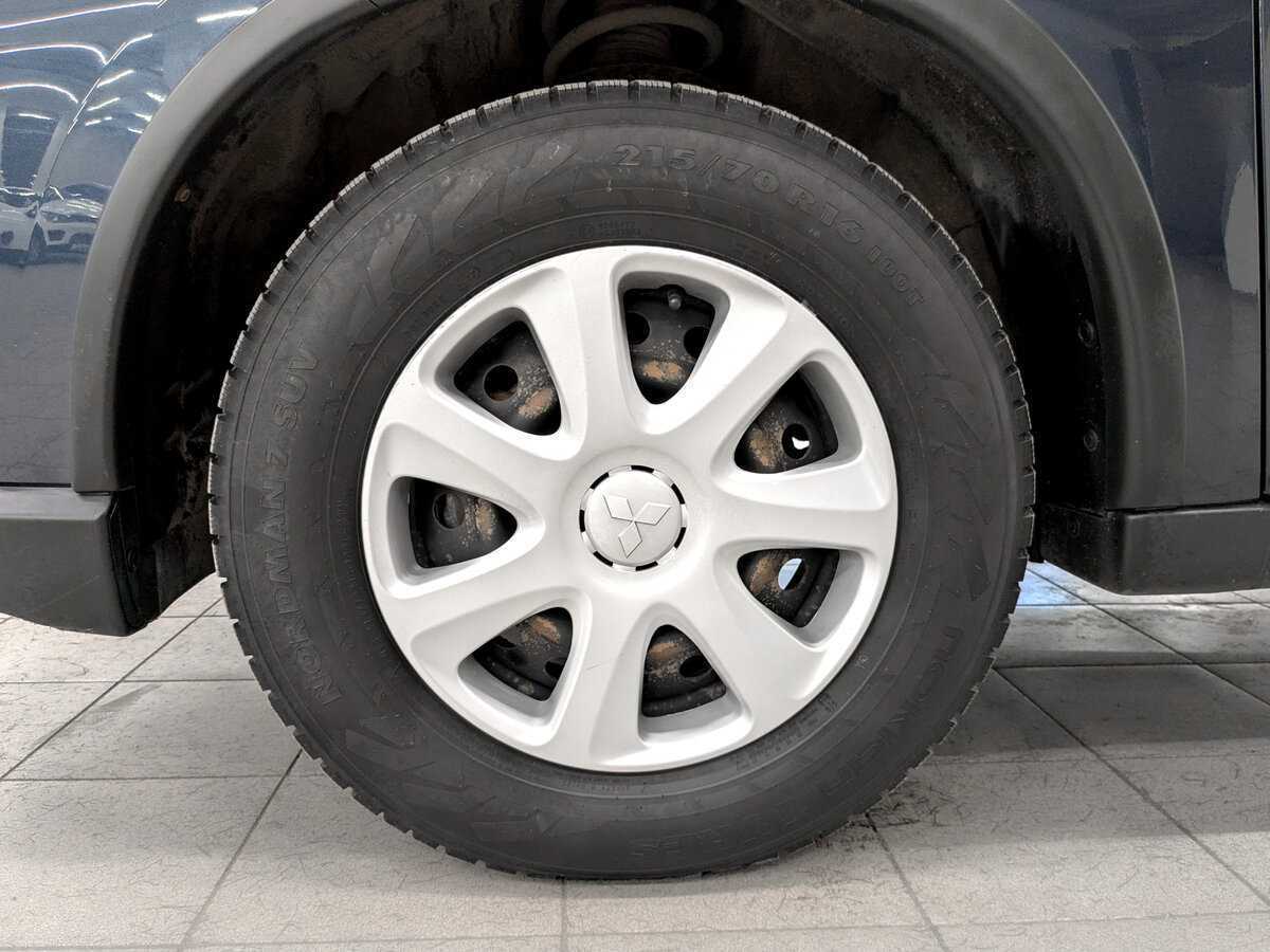 Mitsubishi Outlander с пробегом — 2017 год. Фото: #17