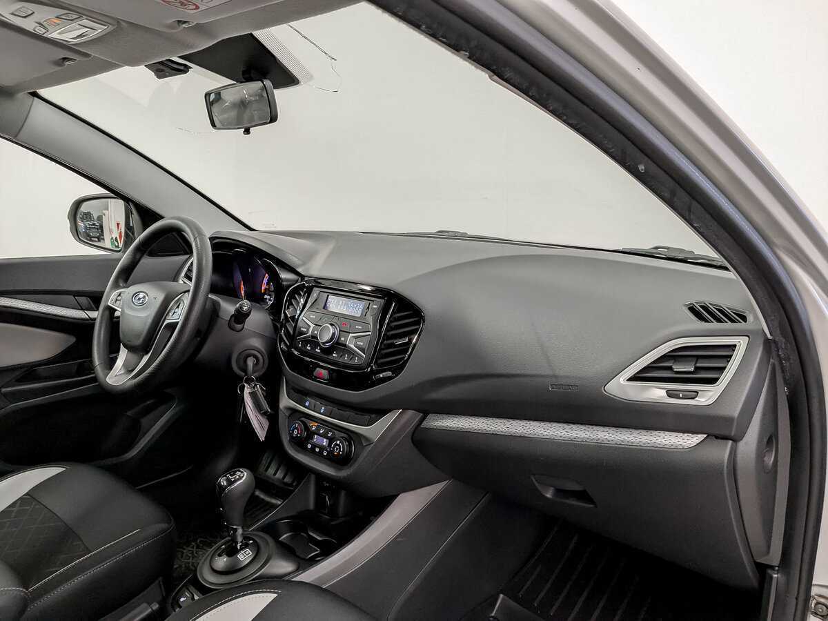 Lada (ВАЗ) Vesta с пробегом — 2019 год. Фото: #10