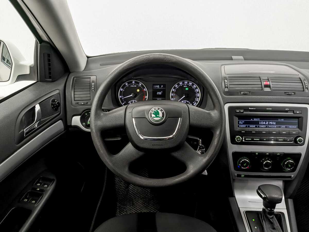 Skoda Octavia с пробегом — 2013 год. Фото: #19