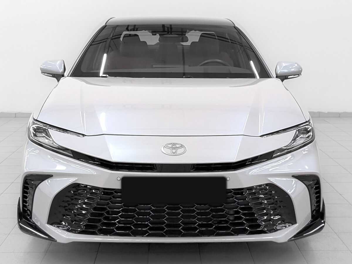 Toyota Camry с пробегом — 2024 год. Фото: #1