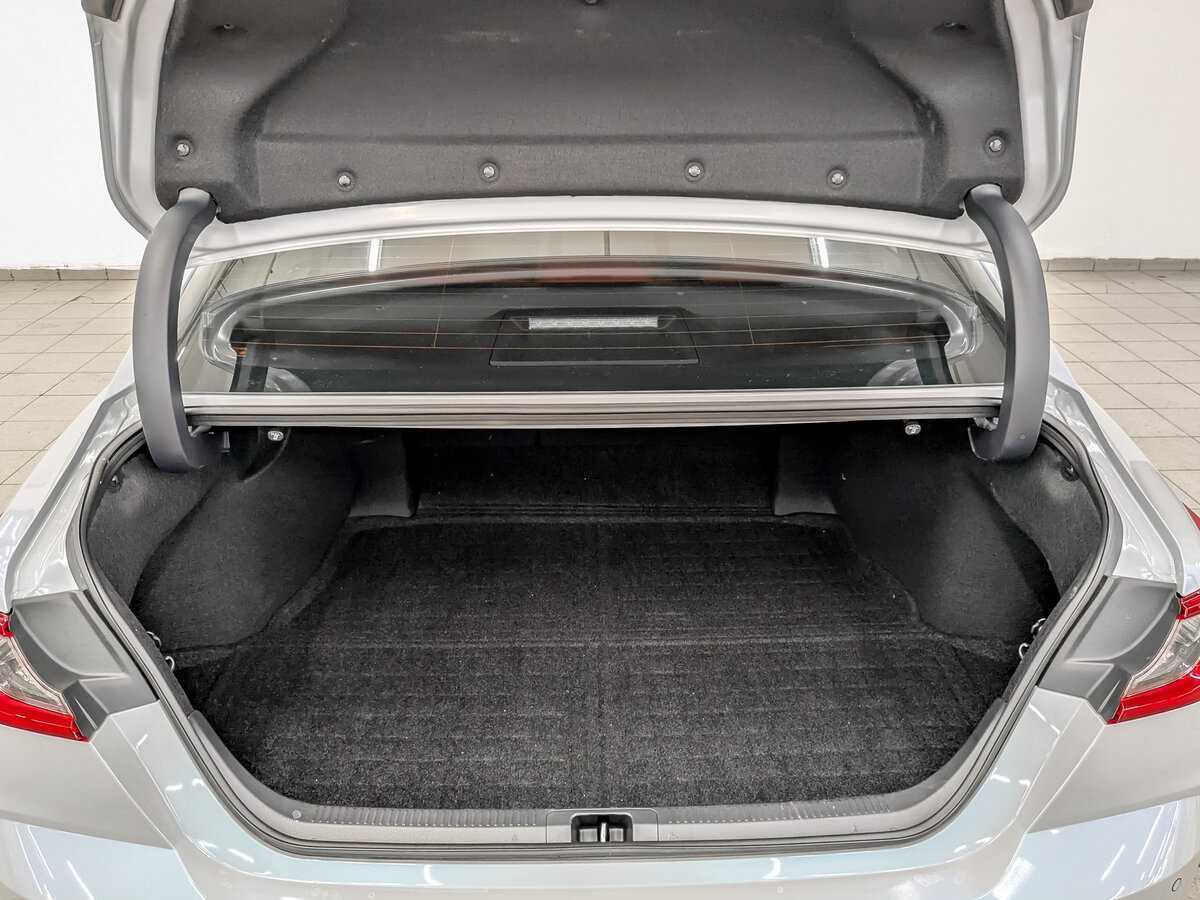 Toyota Camry с пробегом — 2024 год. Фото: #9