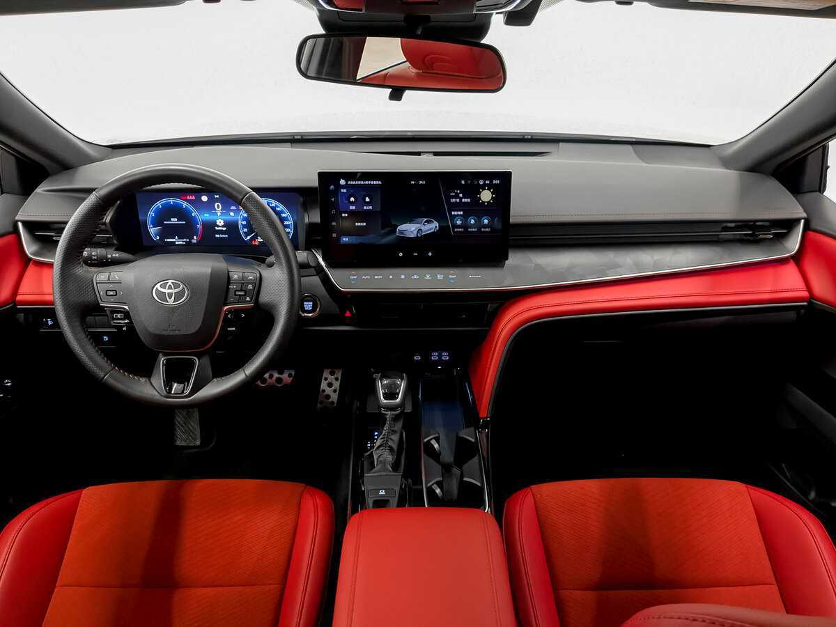 Toyota Camry с пробегом — 2024 год. Фото: #13