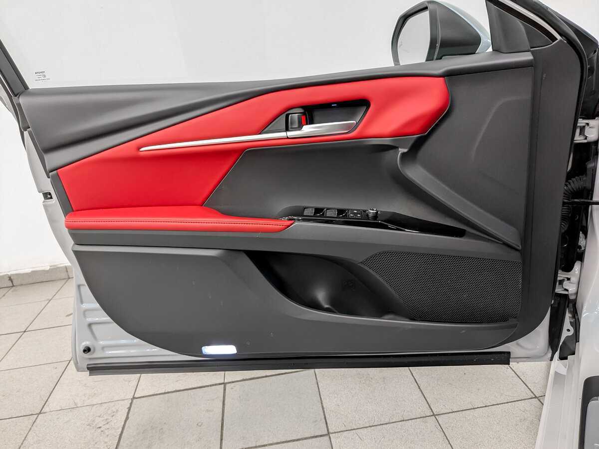 Toyota Camry с пробегом — 2024 год. Фото: #16