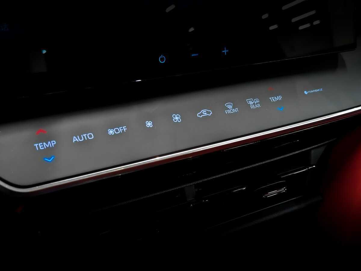 Toyota Camry с пробегом — 2024 год. Фото: #23