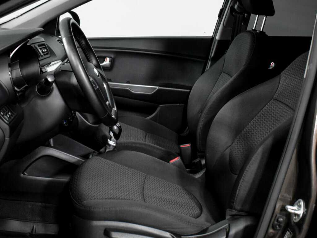 Kia Rio с пробегом — 2016 год. Фото: #14