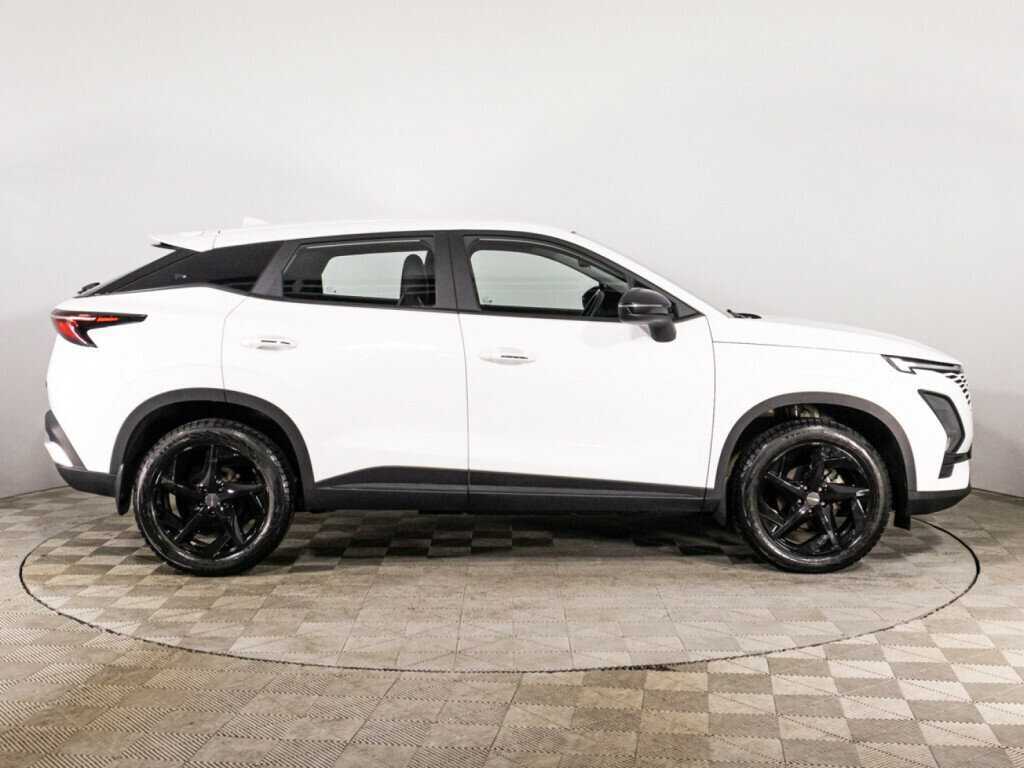 OMODA C5 с пробегом — 2022 год. Фото: #3