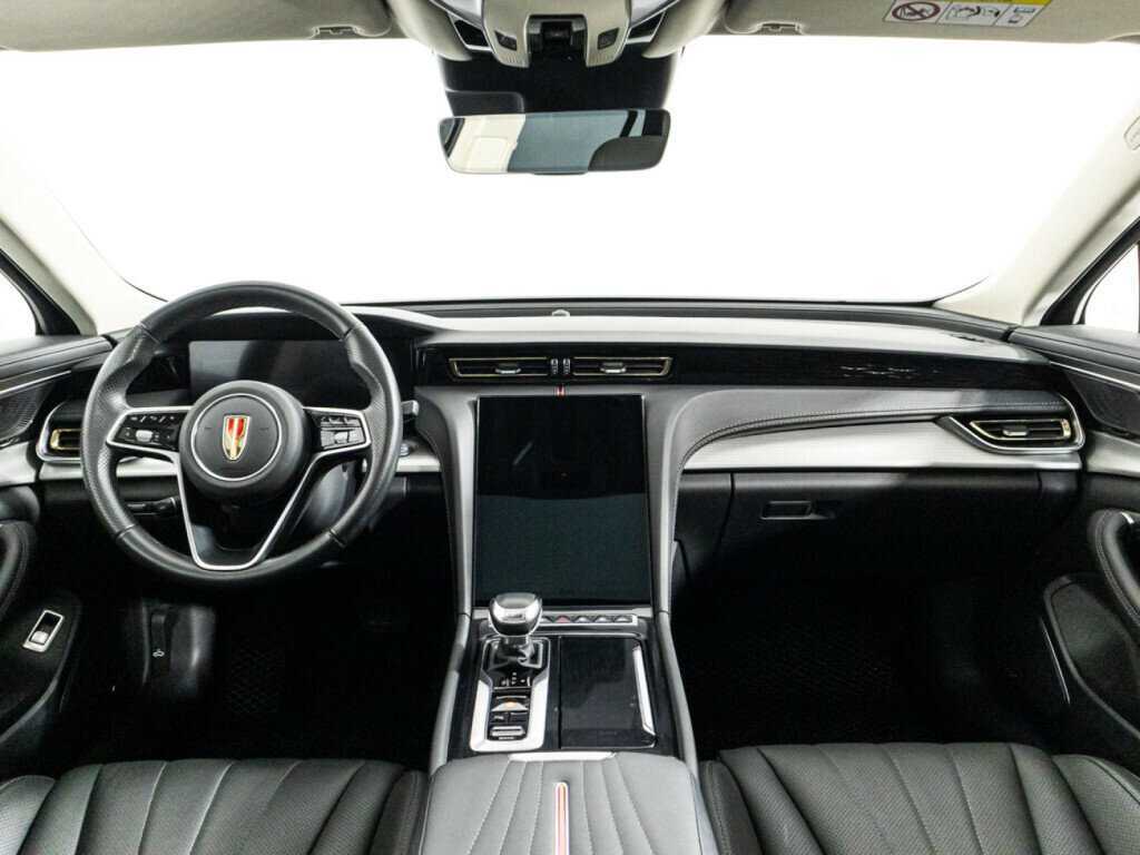 Hongqi H5 с пробегом — 2023 год. Фото: #12