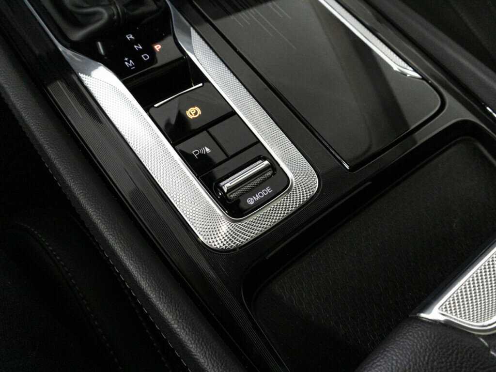 Hongqi H5 с пробегом — 2023 год. Фото: #17