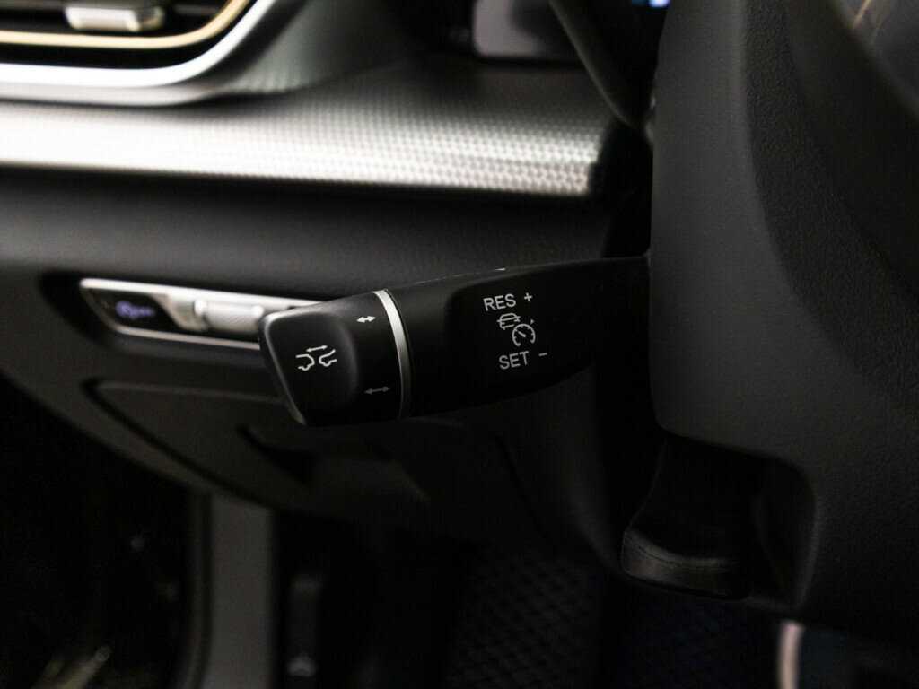 Hongqi H5 с пробегом — 2023 год. Фото: #18