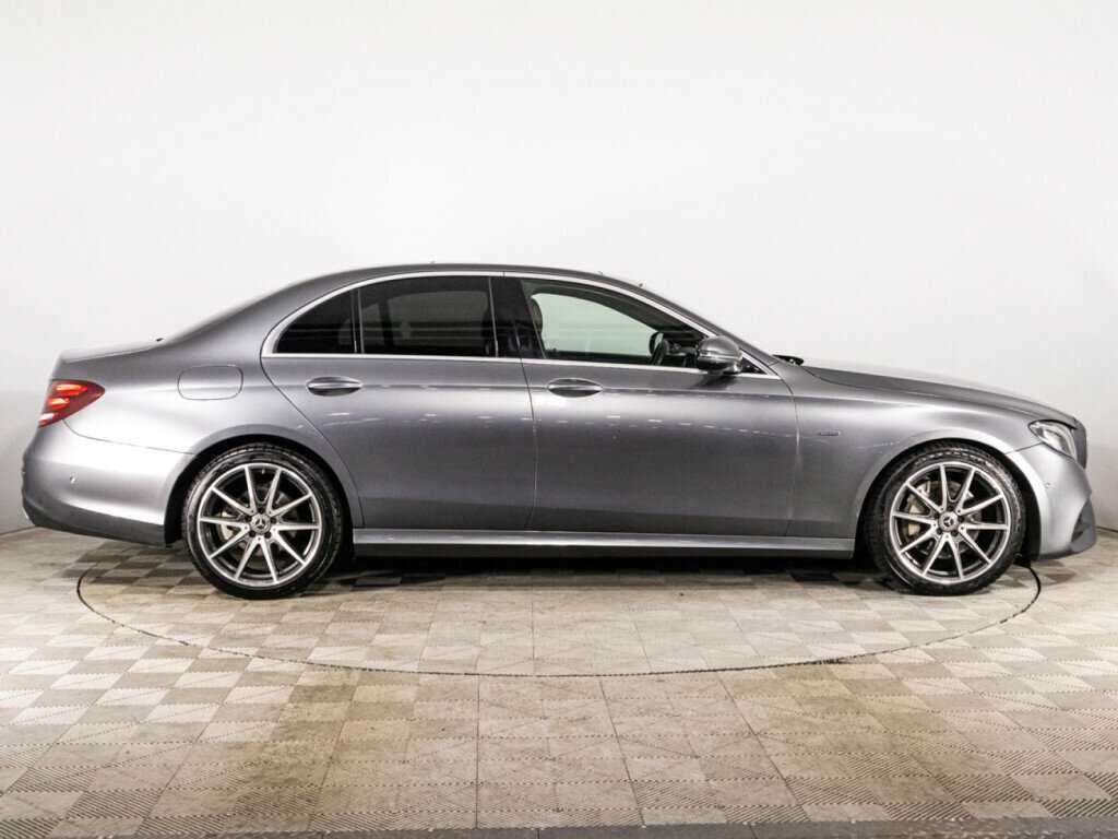 Mercedes-Benz E-Класс с пробегом — 2019 год. Фото: #3