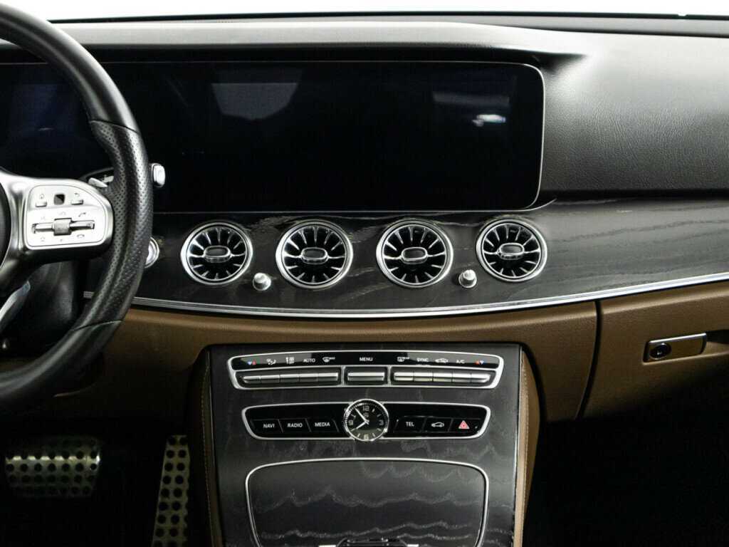 Mercedes-Benz E-Класс с пробегом — 2019 год. Фото: #13