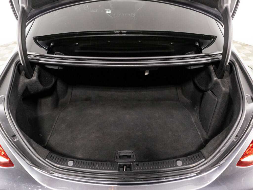 Mercedes-Benz E-Класс с пробегом — 2019 год. Фото: #14