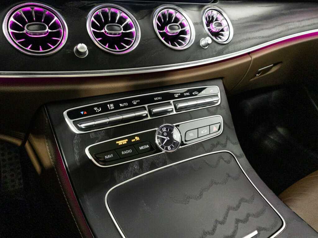 Mercedes-Benz E-Класс с пробегом — 2019 год. Фото: #18