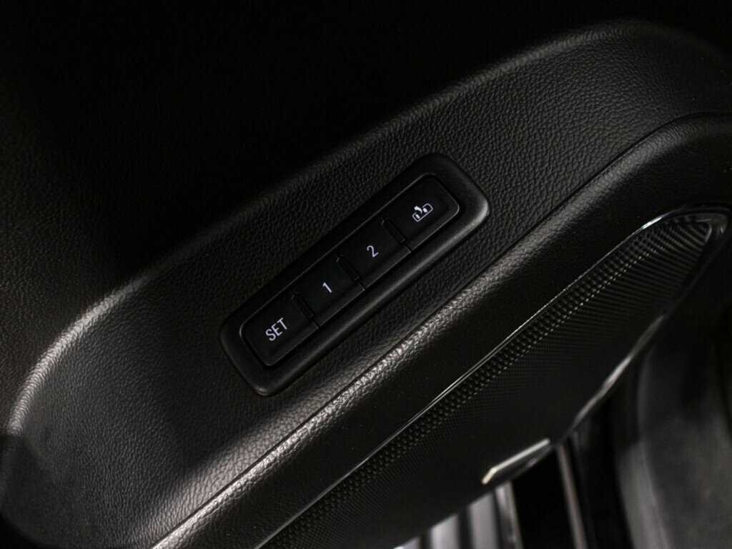 Chevrolet Tahoe с пробегом — 2016 год. Фото: #16