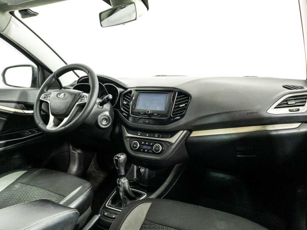 Lada (ВАЗ) Vesta с пробегом — 2018 год. Фото: #8