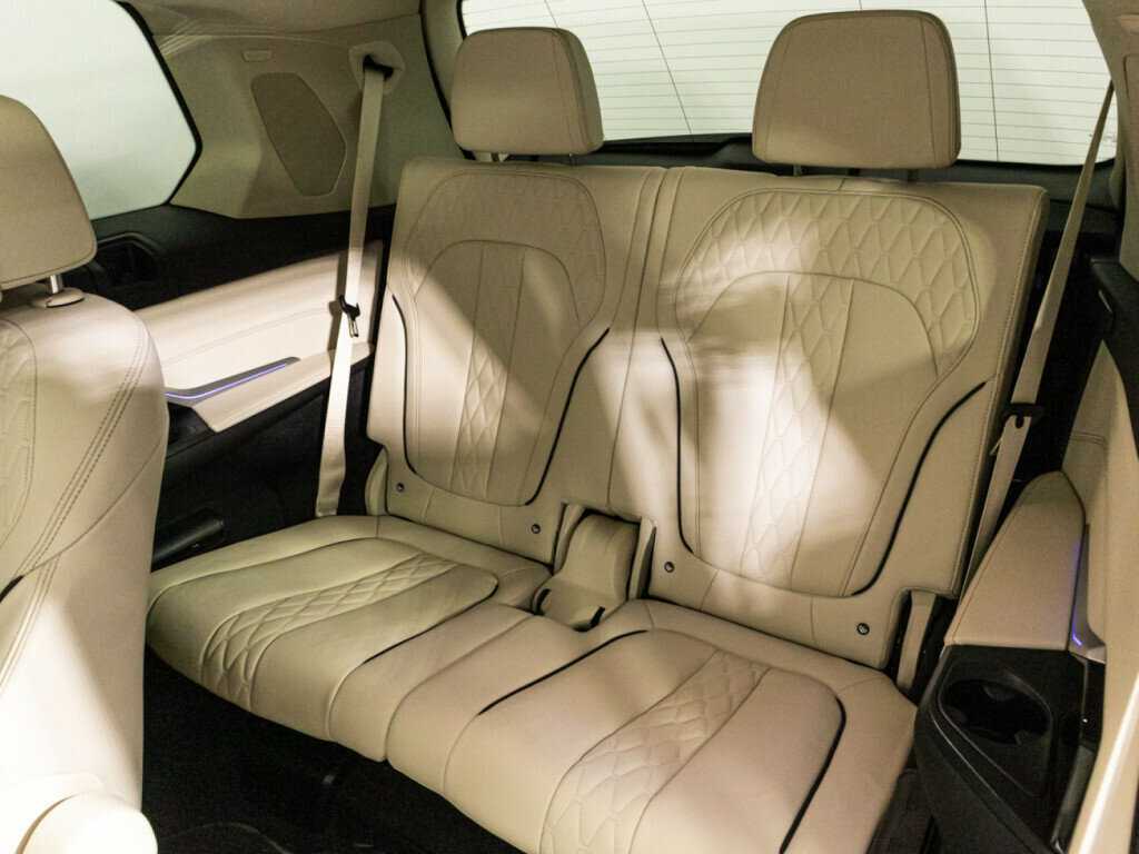 BMW X7 с пробегом — 2022 год. Фото: #15