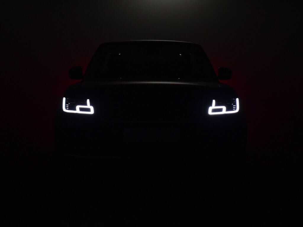 Land Rover Range Rover с пробегом — 2021 год. Фото: #3