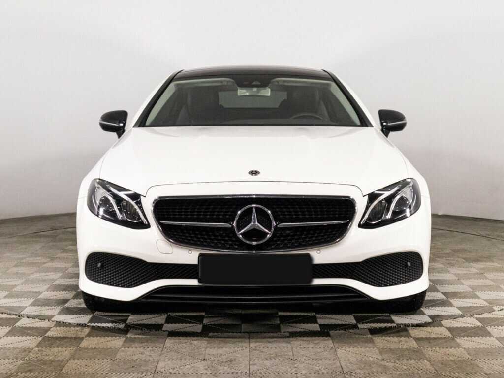 Mercedes-Benz E-Класс с пробегом — 2020 год. Фото: #1
