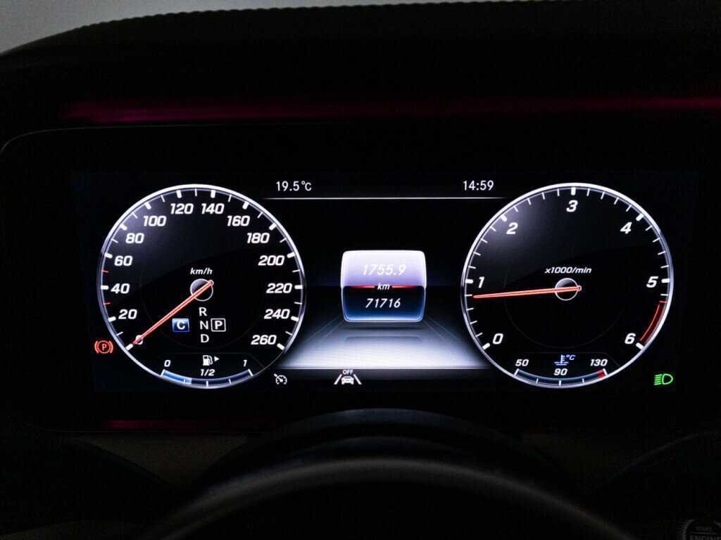 Mercedes-Benz E-Класс с пробегом — 2020 год. Фото: #11