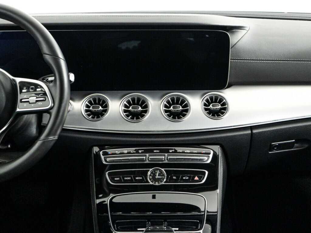 Mercedes-Benz E-Класс с пробегом — 2020 год. Фото: #13