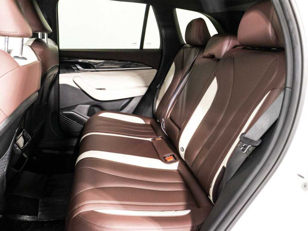 Geely Monjaro с пробегом — 2023 год. Фото: #8