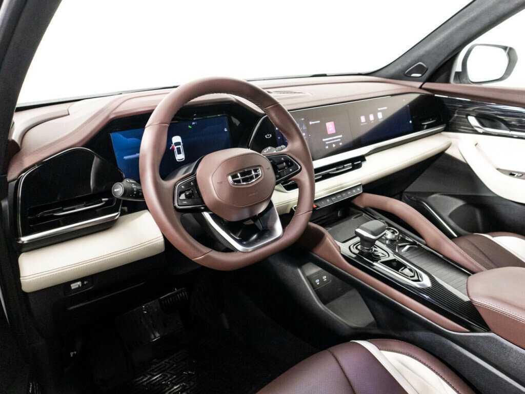 Geely Monjaro с пробегом — 2023 год. Фото: #9