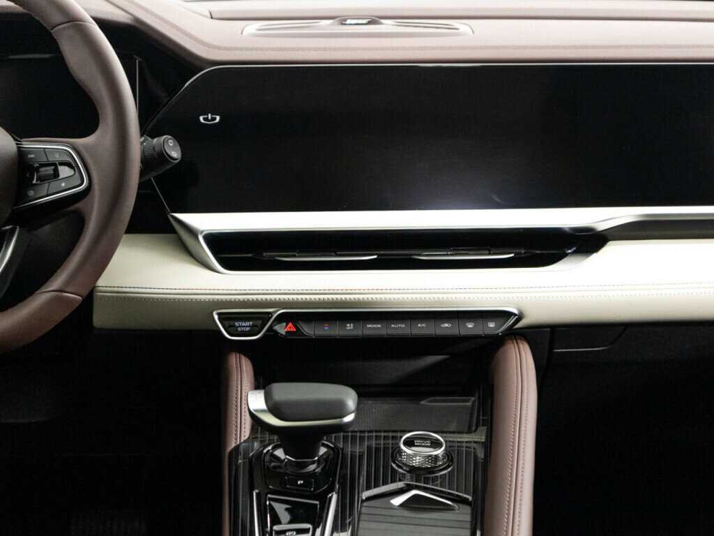 Geely Monjaro с пробегом — 2023 год. Фото: #12