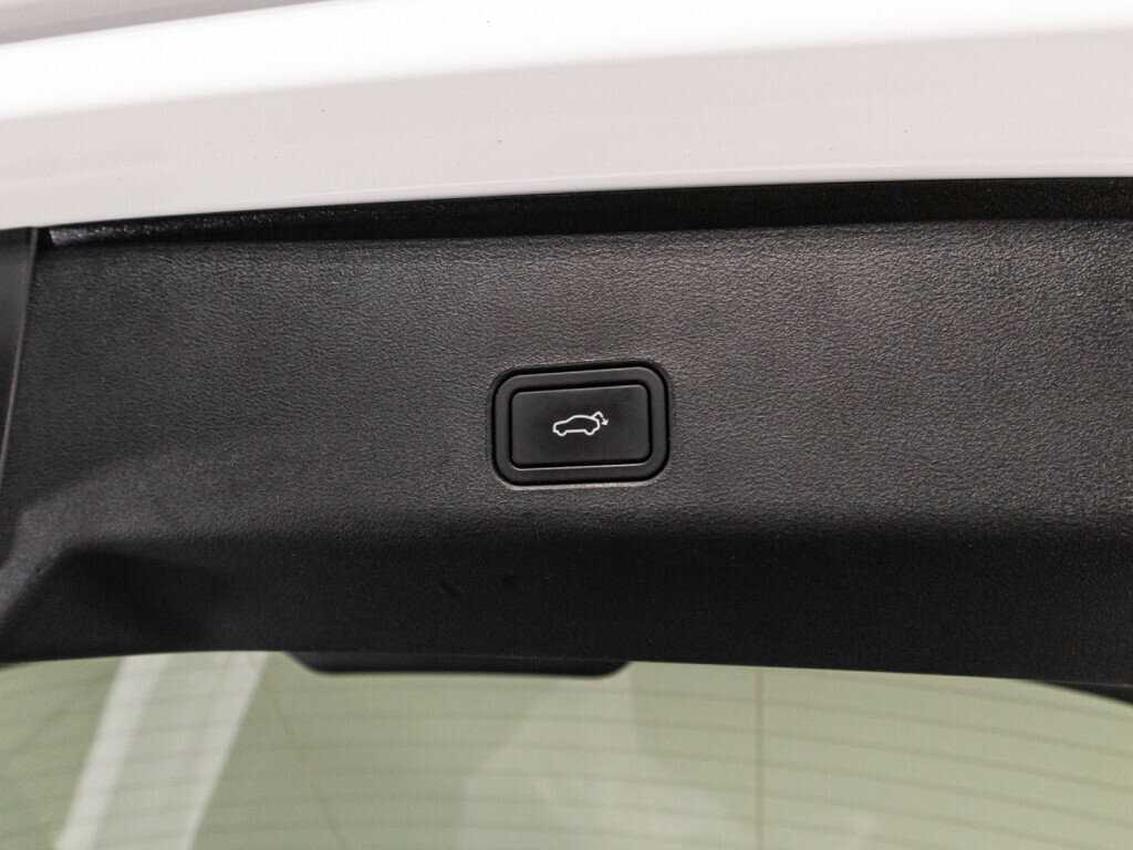 Geely Monjaro с пробегом — 2023 год. Фото: #13