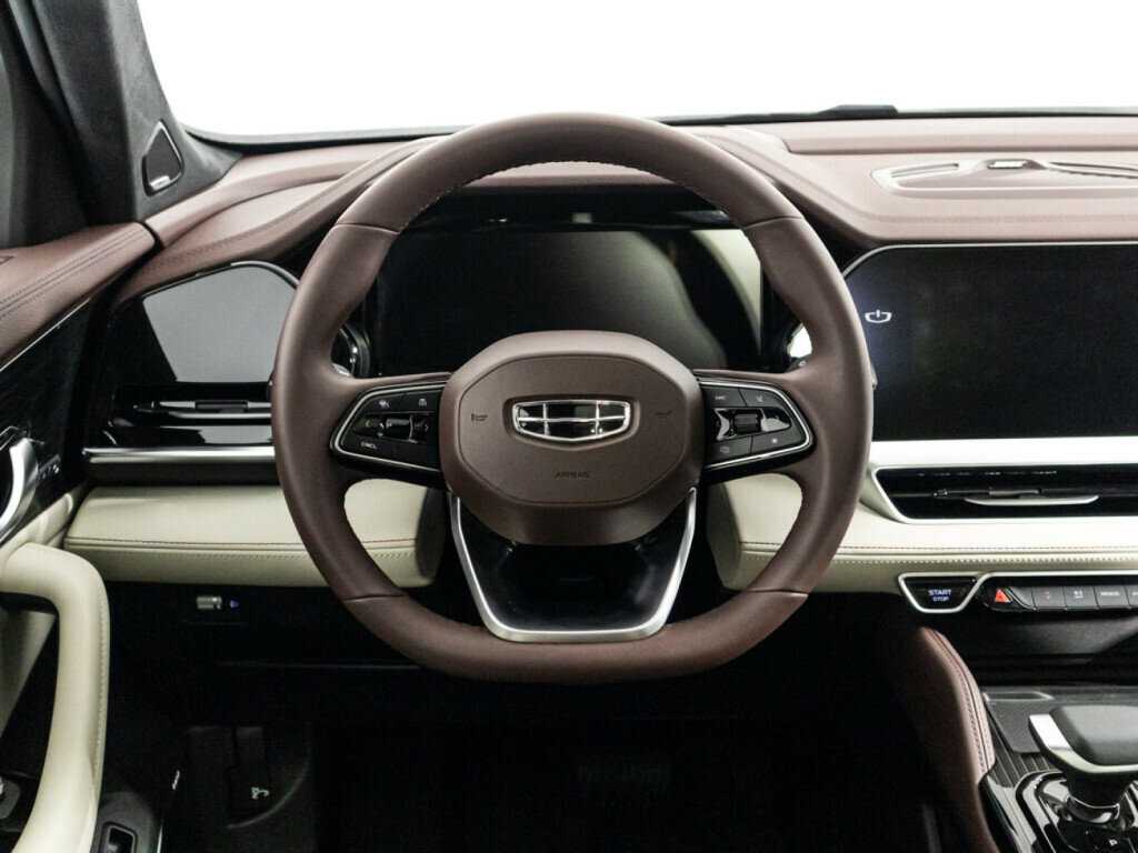 Geely Monjaro с пробегом — 2023 год. Фото: #18