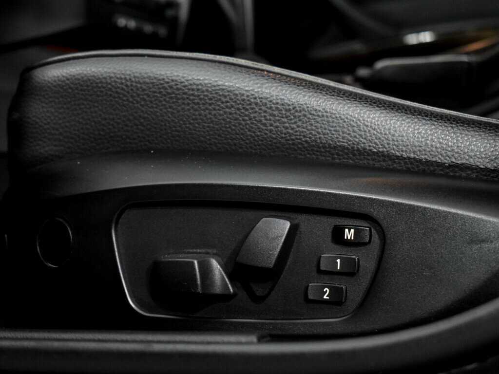 BMW 3 серии с пробегом — 2009 год. Фото: #7