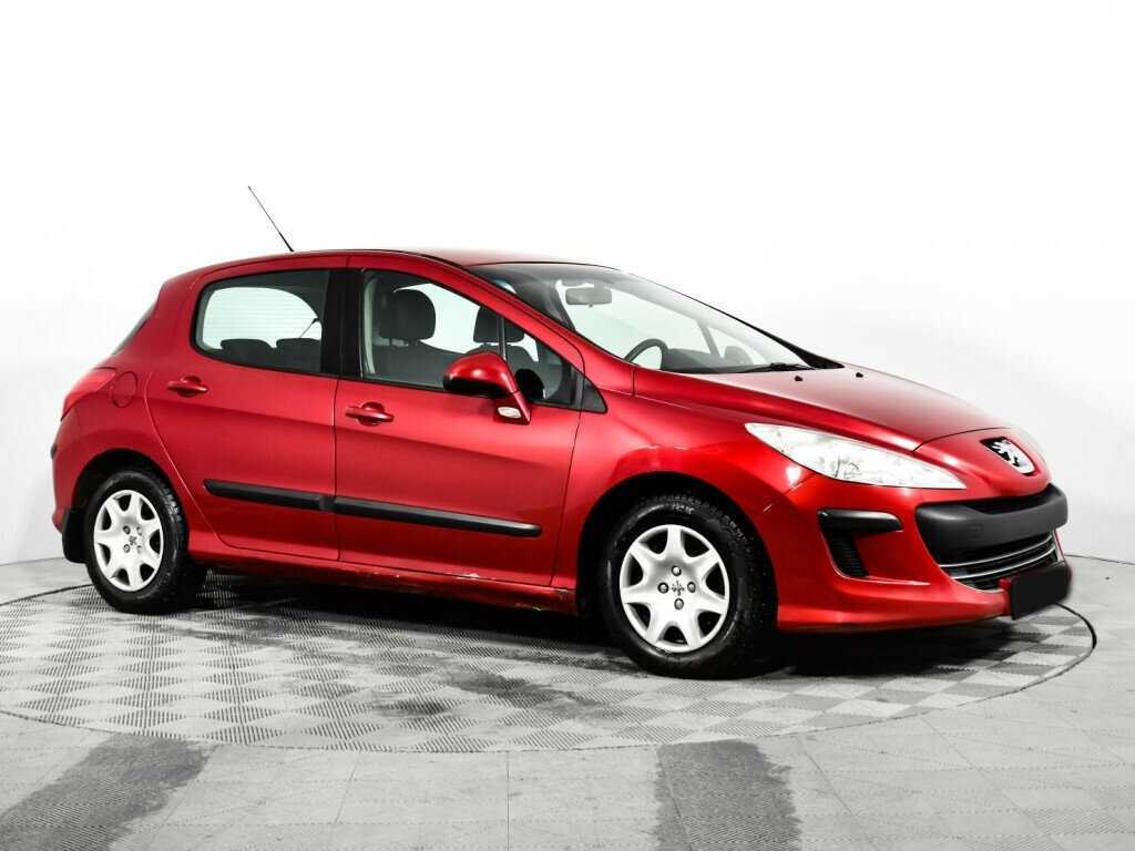 Peugeot 308 с пробегом — 2008 год. Фото: #2