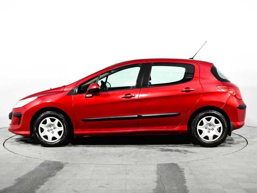 Peugeot 308 с пробегом — 2008 год. Фото: #7