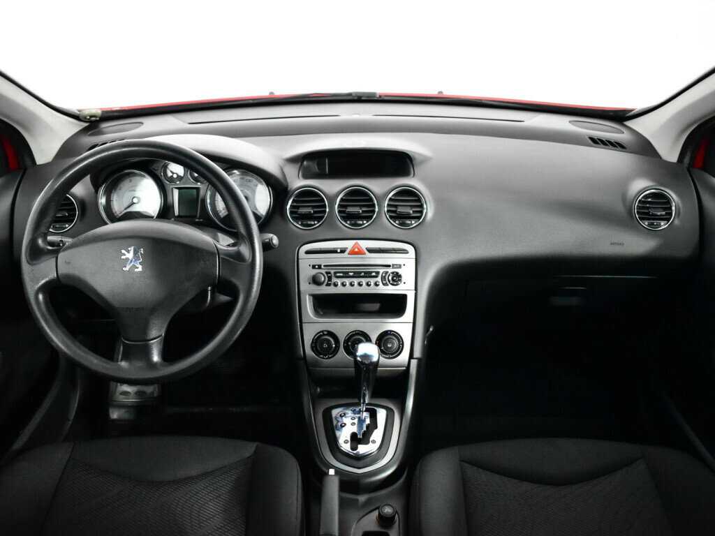 Peugeot 308 с пробегом — 2008 год. Фото: #11