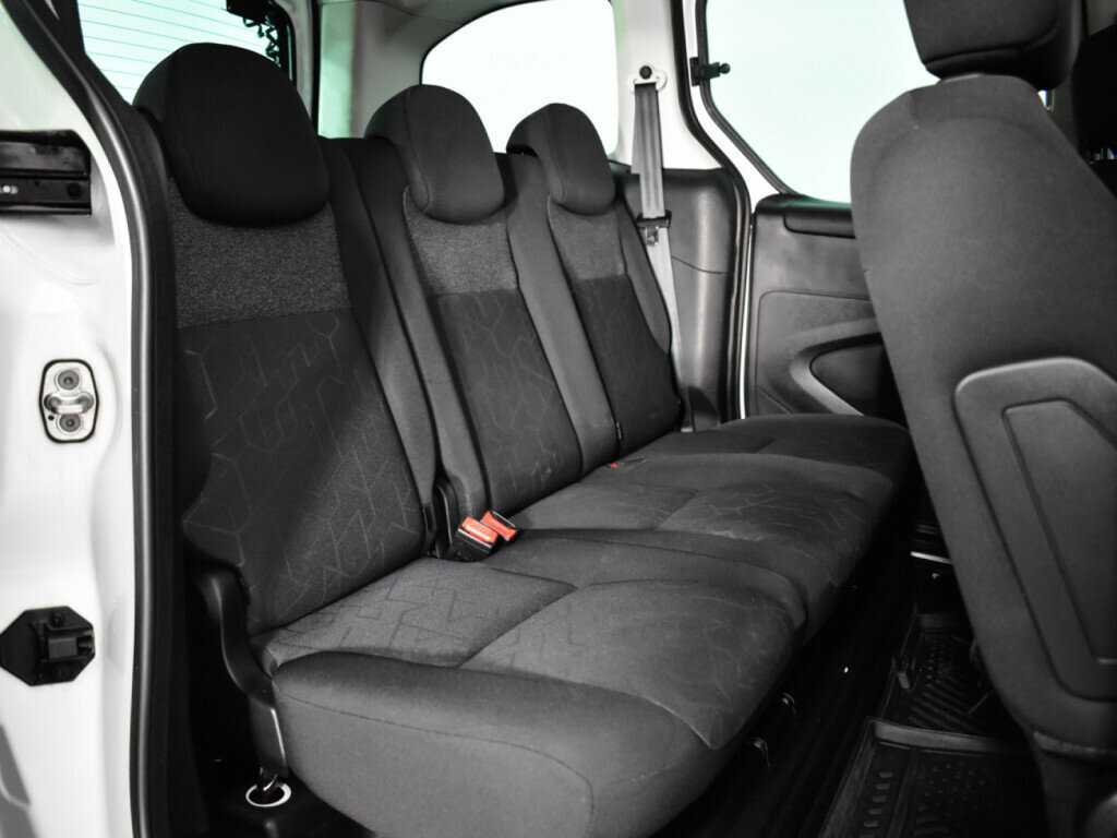 Peugeot Partner с пробегом — 2018 год. Фото: #9