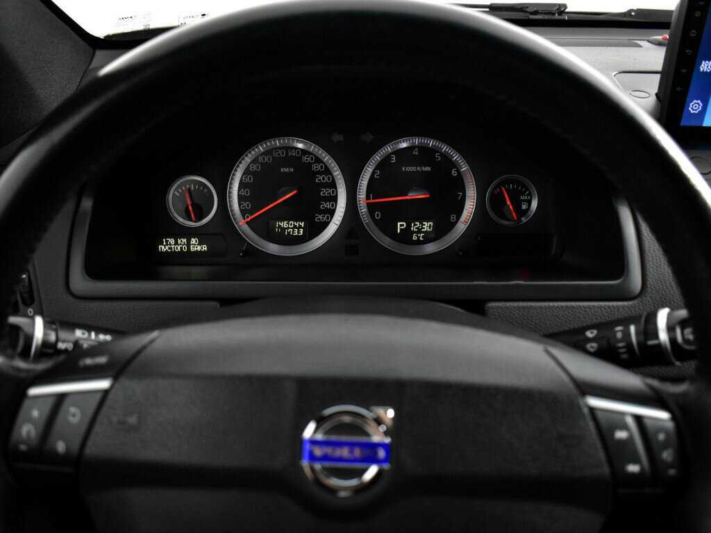 Volvo XC90 с пробегом — 2010 год. Фото: #14