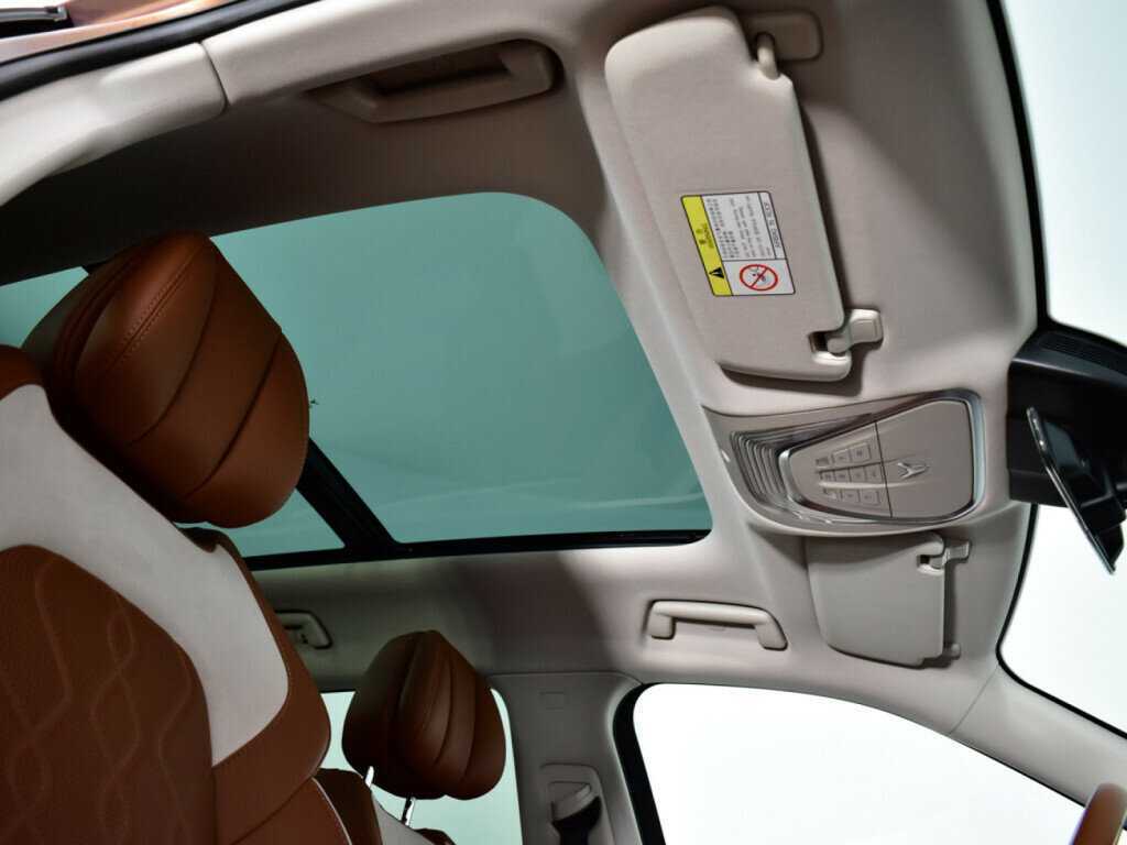 Voyah Free с пробегом — 2023 год. Фото: #12