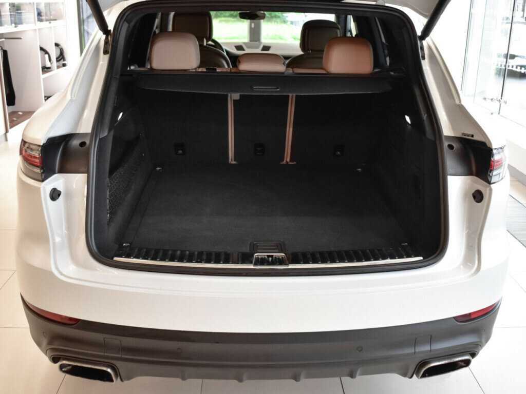Porsche Cayenne с пробегом — 2019 год. Фото: #16