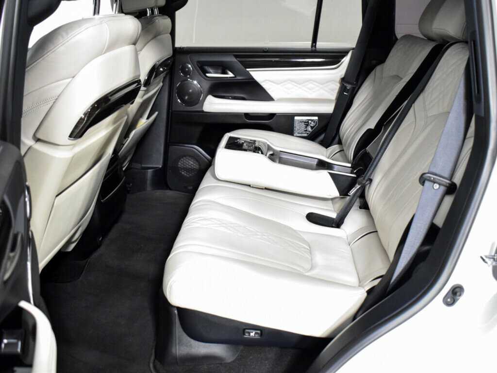 Lexus LX с пробегом — 2020 год. Фото: #9