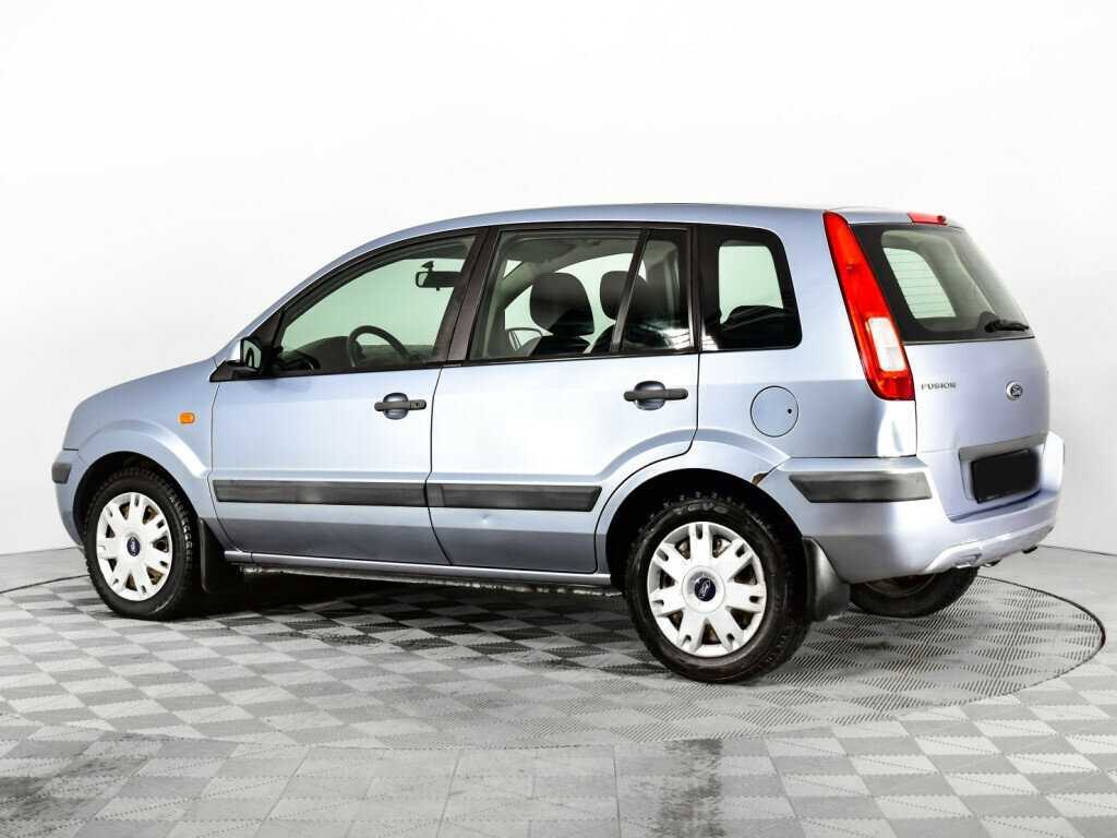 Ford Fusion с пробегом — 2006 год. Фото: #6