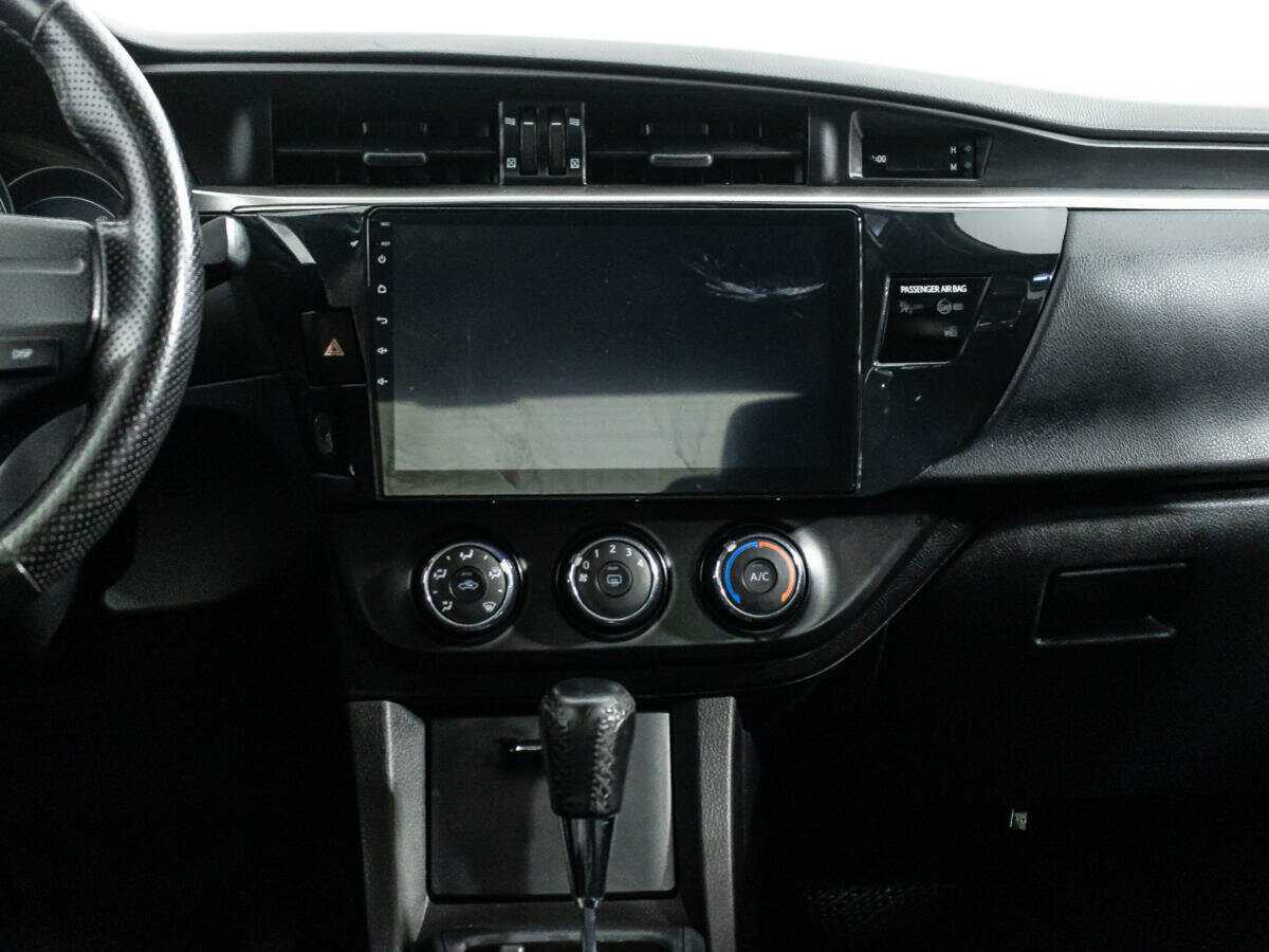 Toyota Corolla с пробегом — 2013 год. Фото: #13