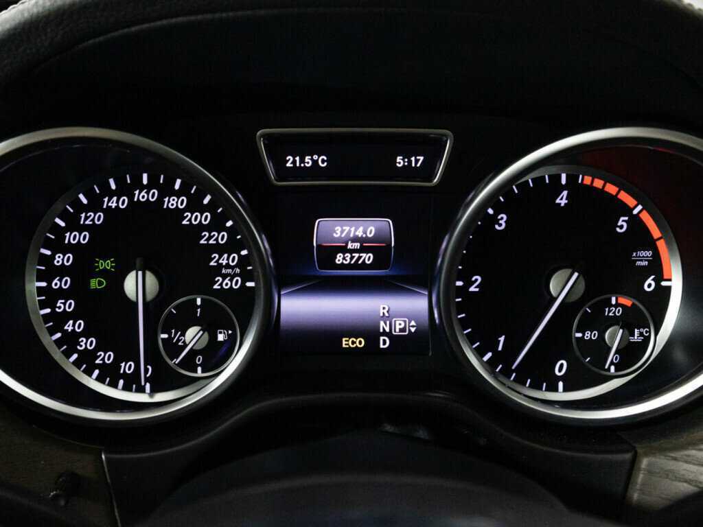 Mercedes-Benz GL-Класс с пробегом — 2015 год. Фото: #11