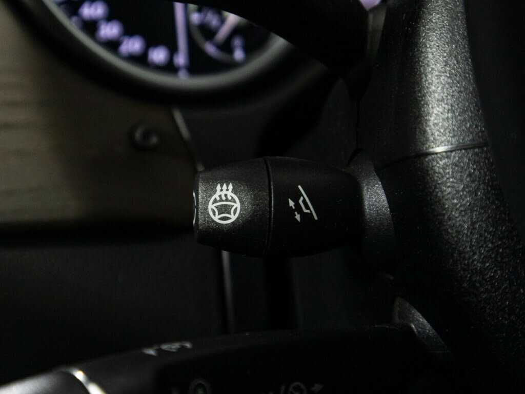 Mercedes-Benz GL-Класс с пробегом — 2015 год. Фото: #21