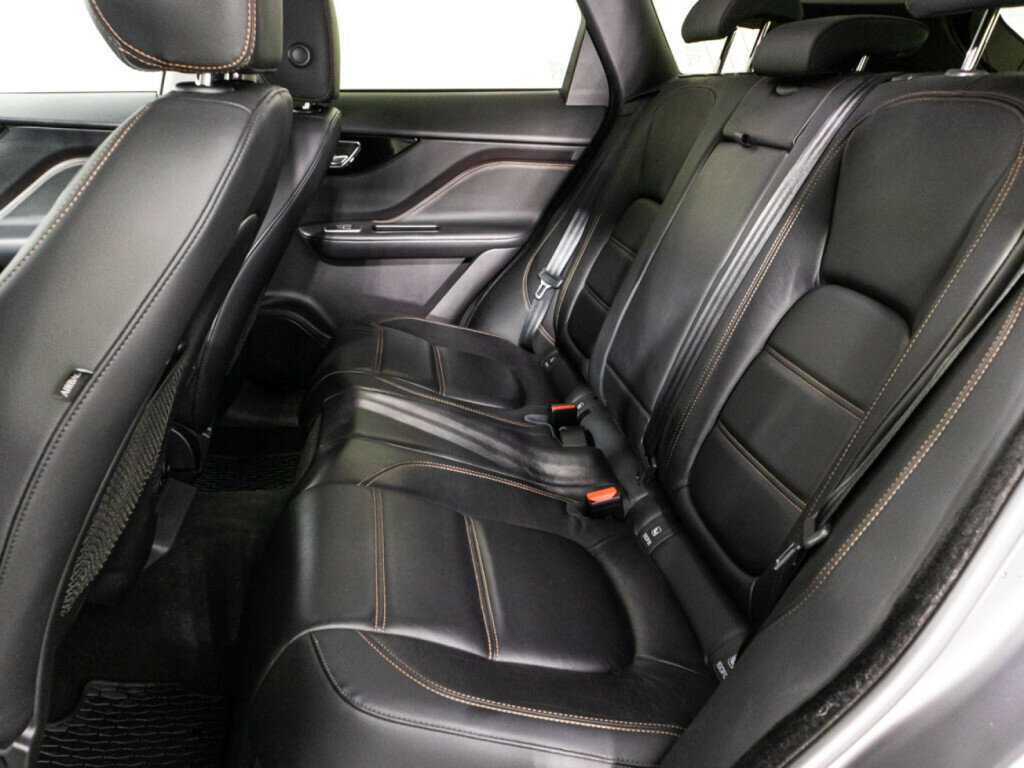 Jaguar F-Pace с пробегом — 2017 год. Фото: #9